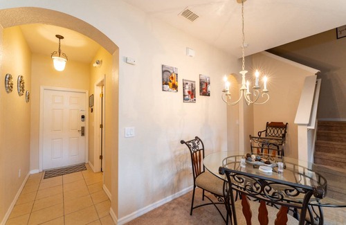 Regal Palms House | 109 m² House ∙ 3 bedrooms ∙ 6 guests
