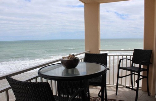 Satellite Beach Condo | 111 m² Condo ∙ 2 bedrooms ∙ 6 guests