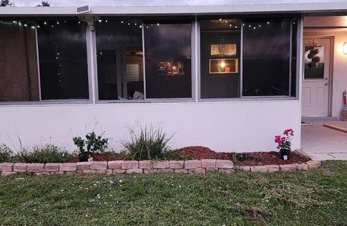 North Port House | 111 m² House ∙ 2 bedrooms ∙ 4 guests