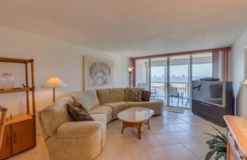 South Island Condo | 112 m² Condo ∙ 2 bedrooms ∙ 4 guests