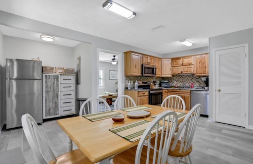 Amelia City House | 112 m² House ∙ 3 bedrooms ∙ 6 guests