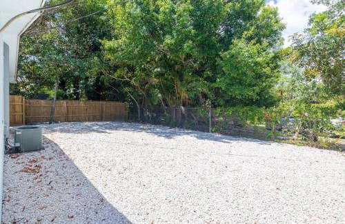 Riverside Park Apartment | 120 m² Apartment ∙ 2 bedrooms ∙ 4 guests