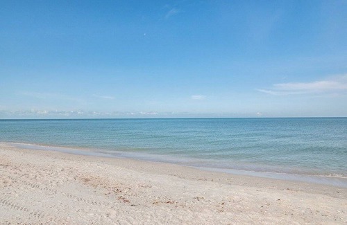 Park Shore Condo | 121 m² Condo ∙ 2 bedrooms ∙ 6 guests