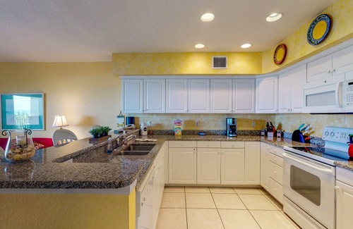 Independence Square Condo | 121 m² Condo ∙ 2 bedrooms ∙ 6 guests