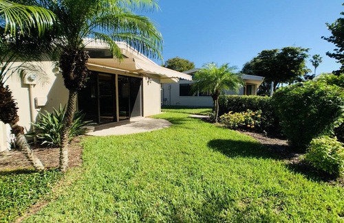 Golden Beach Villa | 121 m² Villa ∙ 2 bedrooms ∙ 4 guests