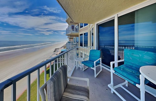 Daytona Beach Shores Condo | 124 m² Condo ∙ 2 bedrooms ∙ 5 guests