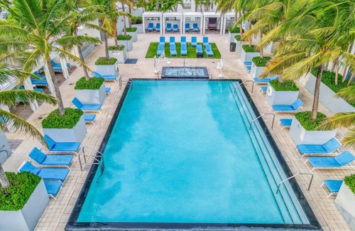 Central Beach Condo | 124 m² Condo ∙ 2 bedrooms ∙ 8 guests