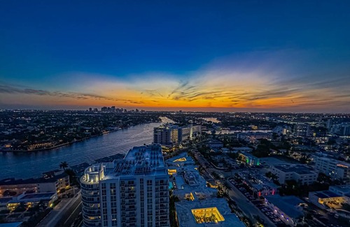 Central Beach Condo | 124 m² Condo ∙ 2 bedrooms ∙ 8 guests