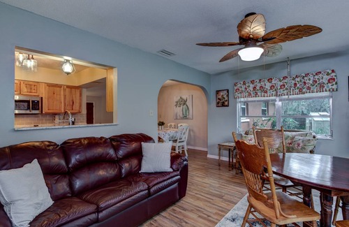 Inverness House | 125 m² House ∙ 2 bedrooms ∙ 4 guests