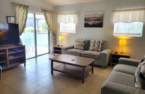 Hillcrest Estates House | 126 m² House ∙ 4 bedrooms ∙ 8 guests