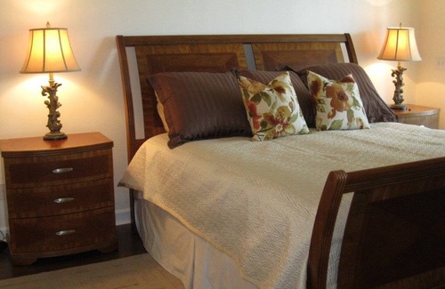 Naples Condo | 130 m² Condo ∙ 2 bedrooms ∙ 4 guests