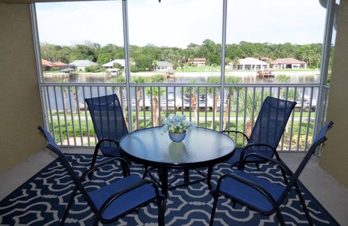 Palm Coast Condo | 130 m² Condo ∙ 3 bedrooms ∙ 6 guests