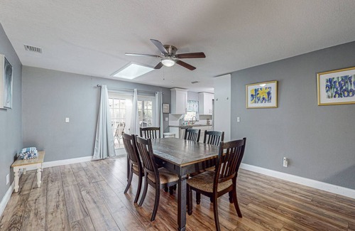 Palm Harbor House | 131 m² House ∙ 3 bedrooms ∙ 8 guests