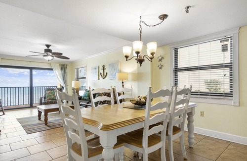 Madeira Beach Condo | 134 m² Condo ∙ 3 bedrooms ∙ 9 guests