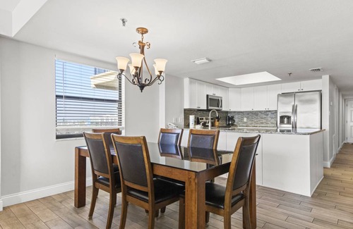 Madeira Beach Condo | 134 m² Condo ∙ 3 bedrooms ∙ 10 guests