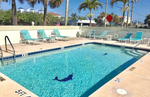 Crescent Beach Condo | 135 m² Condo ∙ 2 bedrooms ∙ 6 guests