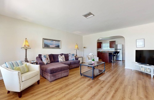 Lantana House | 138 m² House ∙ 2 bedrooms ∙ 6 guests