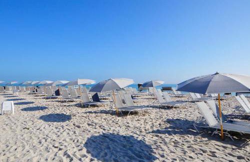 Mid Beach Resort | 142 m² Resort ∙ 4 bedrooms ∙ 16 guests