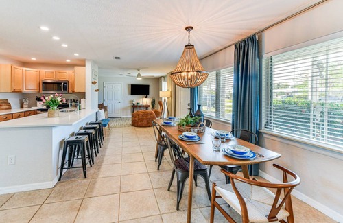 Edgewater House | 148 m² House ∙ 3 bedrooms ∙ 8 guests