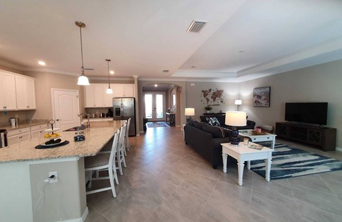 Bonita Springs House | 15 minutes from the beach. Pool house in gated community