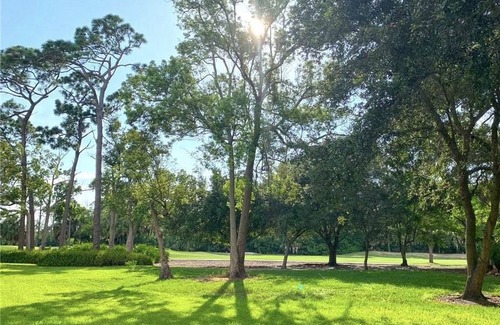 Palm Harbor Condo | 154 m² Condo ∙ 3 bedrooms ∙ 8 guests