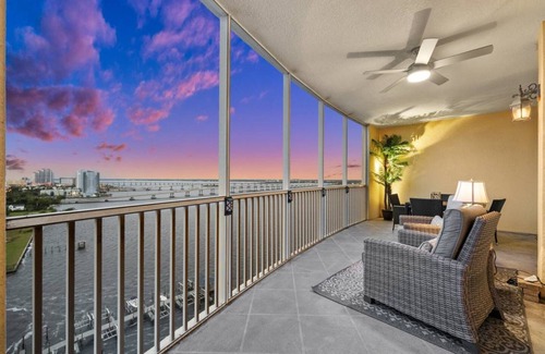 Dean Park Historic District Condo | 156 m² Condo ∙ 3 bedrooms ∙ 5 guests