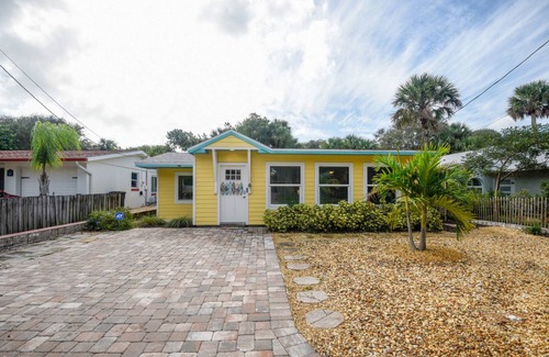 New Smyrna Beach House | 157 m² House ∙ 2 bedrooms ∙ 4 guests