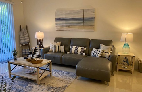 Majestic Palms Condo | 160 m² Condo ∙ 3 bedrooms ∙ 5 guests