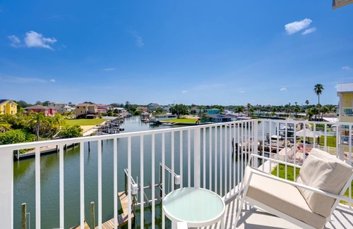 Hudson Beach Estates Apartment | 161 m² Apartment ∙ 3 bedrooms ∙ 8 guests