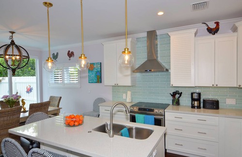 Uptown - Upper Duval House | 163 m² House ∙ 4 bedrooms ∙ 8 guests