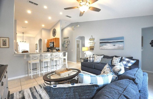 Thousand Oaks Villa | 163 m² Villa ∙ 4 bedrooms ∙ 8 guests