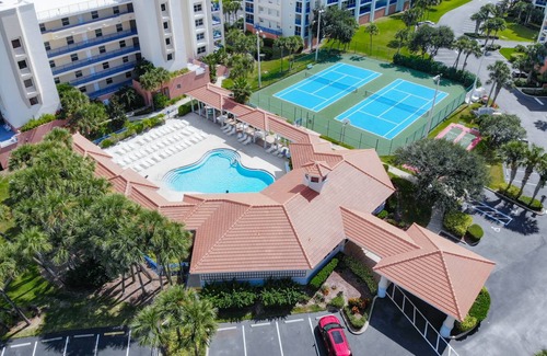 New Smyrna Beach Condo | 164 m² Condo ∙ 3 bedrooms ∙ 8 guests