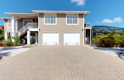 Mid Island House | 164 m² House ∙ 3 bedrooms ∙ 6 guests