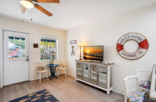 Gulfport Condo | 167 m² Condo ∙ 3 bedrooms ∙ 12 guests