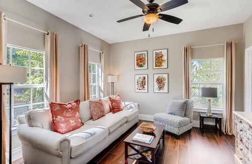 Grandview Heights House | 167 m² House ∙ 3 bedrooms ∙ 6 guests