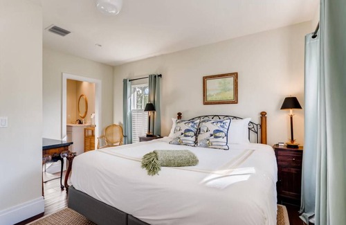 Grandview Heights House | 167 m² House ∙ 3 bedrooms ∙ 6 guests