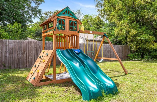 Old Seminole Heights House | 167 m² House ∙ 4 bedrooms ∙ 7 guests