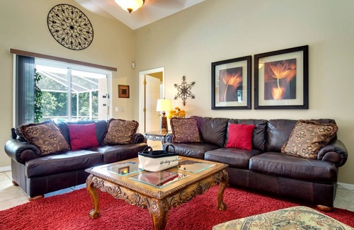 Thousand Oaks Villa | 167 m² Villa ∙ 4 bedrooms ∙ 8 guests