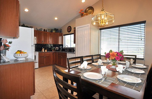 Thousand Oaks Villa | 167 m² Villa ∙ 4 bedrooms ∙ 8 guests
