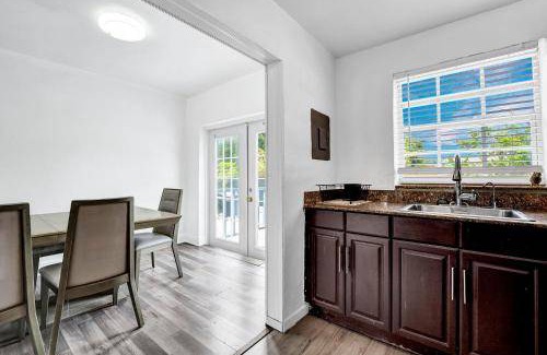 Golden Glades House | 177 m² House ∙ 3 bedrooms ∙ 10 guests