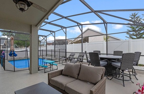 Weston Hills Villa | 186 m² Villa ∙ 4 bedrooms ∙ 8 guests