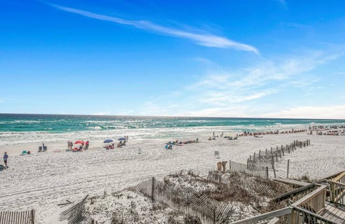 Miramar Beach Apartment | 189 m² Apartment ∙ 3 bedrooms ∙ 8 guests