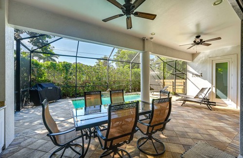 Naples Park House | 190 m² House ∙ 3 bedrooms ∙ 6 guests