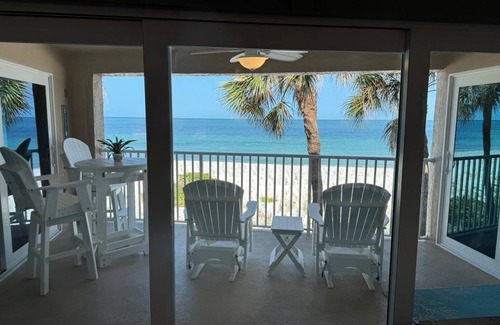 Belleair Beach Condo | 191 m² Condo ∙ 3 bedrooms ∙ 6 guests