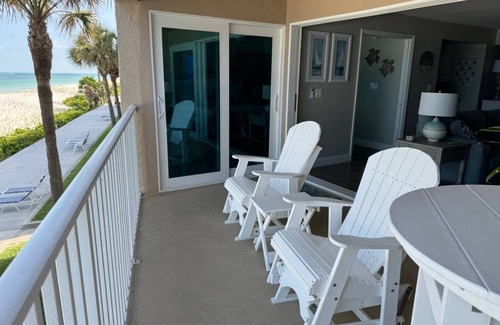 Belleair Beach Condo | 191 m² Condo ∙ 3 bedrooms ∙ 6 guests