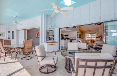 Pebble Beach House | 197 m² House ∙ 3 bedrooms ∙ 8 guests