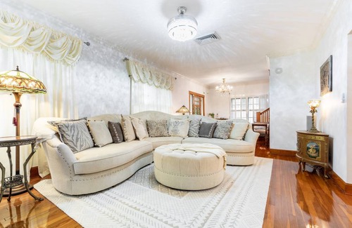 Idlewyld House | 197 m² House ∙ 4 bedrooms ∙ 8 guests