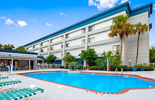 Ocala Hotel | 2-Star Hotel ∙ Best Western Ocala Park Centre