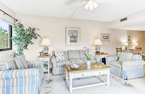 Fernandina Beach Apartment | 2034 Beach Wood