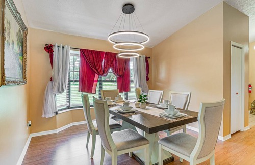Ocala House | 204 m² House ∙ 3 bedrooms ∙ 8 guests